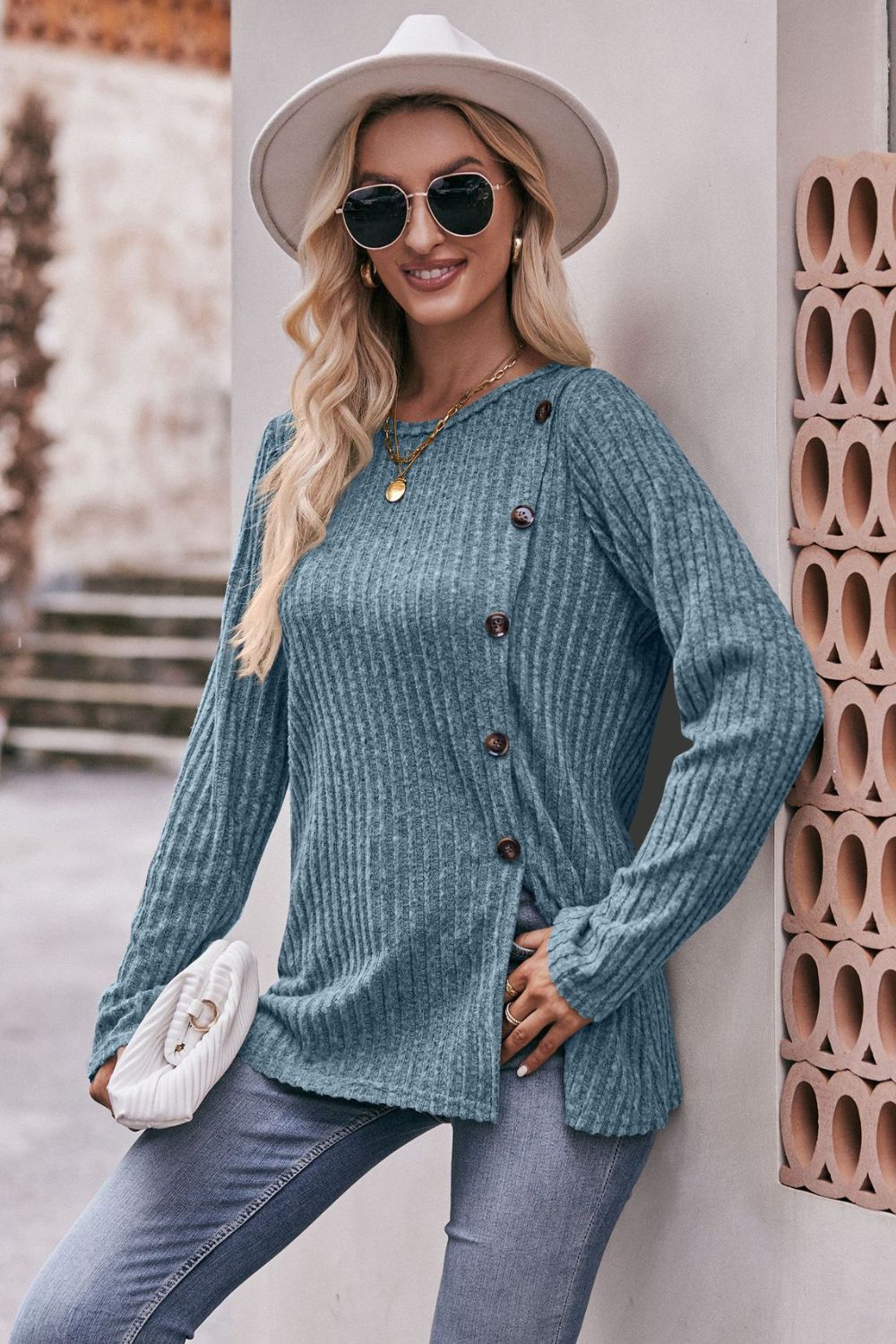 Ribbed Round Neck Buttoned Tee